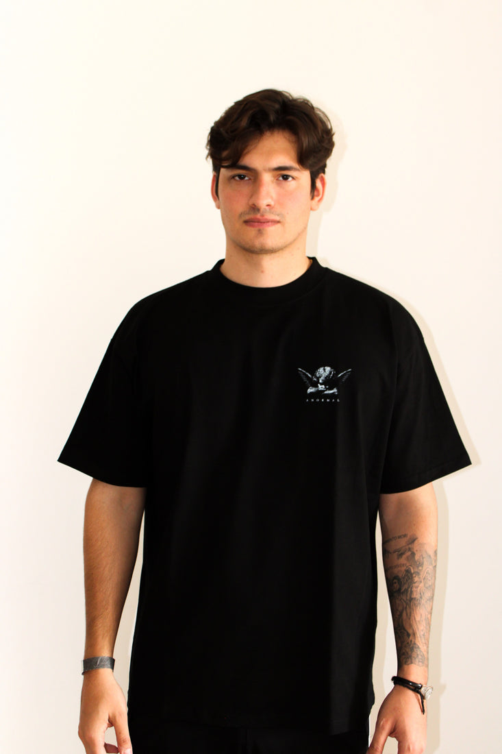 FALLEN ANGEL — vista frontal en modelo